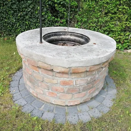 7 Férőhelyes Ház Balatonfenyvesen A Tótól 15 M-re Saját Stéggel és Csónakkal * Balatonfenyves