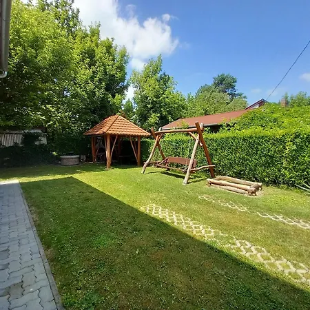 7 Ferohelyes Haz A Totol 15 M-re Sajat Steggel Es Csonakkal Balatonfenyvesen *