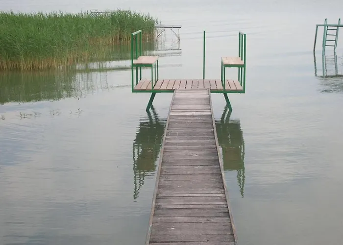 7 Ferohelyes Haz A Totol 15 M-re Sajat Steggel Es Csonakkal Balatonfenyvesen Holiday home