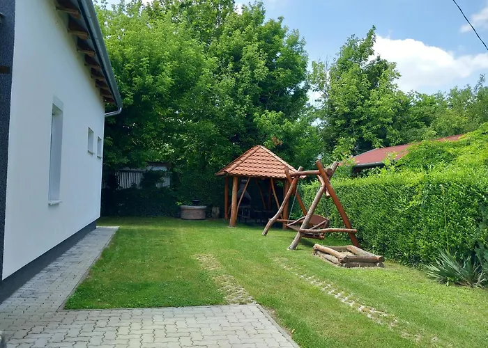 Ferienhaus 7 Ferohelyes Haz A Totol 15 M-re Sajat Steggel Es Csonakkal Balatonfenyvesen Balatonfenyves